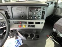 2021 Freightliner CASCADIA 126