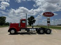 2020 Peterbilt 389