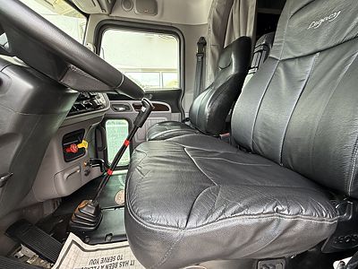 2022 Peterbilt 389-131