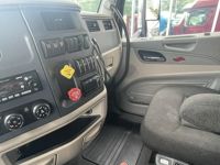 2022 Peterbilt 579