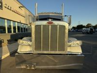 2022 Peterbilt 389