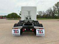 2022 Peterbilt 567