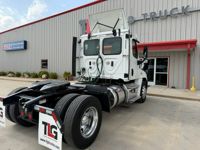 2020 Freightliner CASCADIA 125