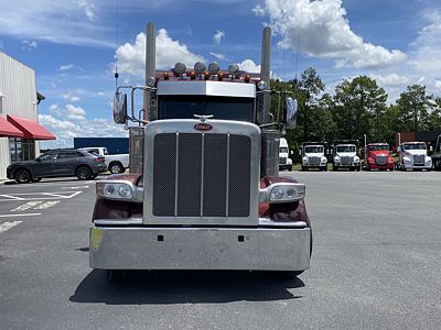 2023 Peterbilt 389