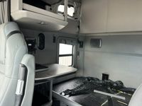2022 Kenworth T680