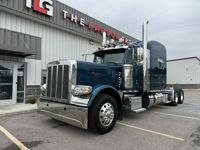 2023 Peterbilt 389