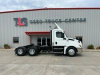 2021 Freightliner CASCADIA 126