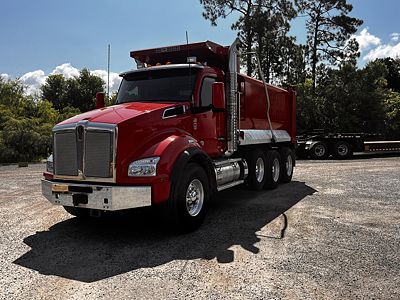 2025 Kenworth T880