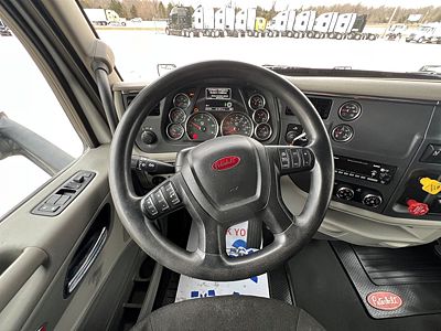 2021 Peterbilt 579