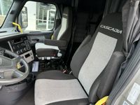 2024 Freightliner CASCADIA 126