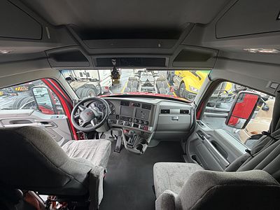2017 Kenworth T680