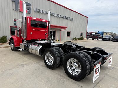 2021 Peterbilt 389