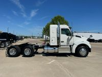2022 Kenworth T880