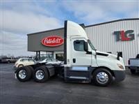 2020 Freightliner CASCADIA 126