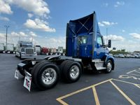 2023 Kenworth T680