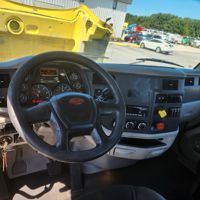 2021 Peterbilt 579