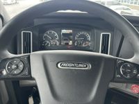 2019 Freightliner CASCADIA 126