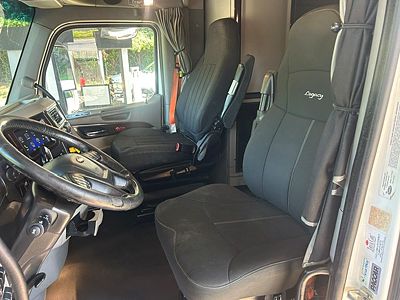 2021 Peterbilt 579