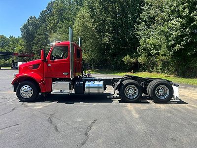 2022 Peterbilt 567