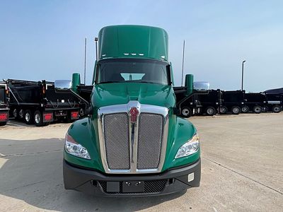 2023 Kenworth T680