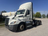 2021 Freightliner CASCADIA 126