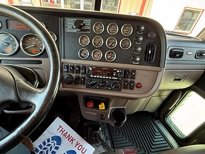 2022 Peterbilt 389