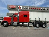 2023 Peterbilt 389