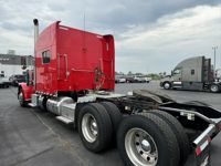 2023 Peterbilt 389