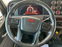 2022 Peterbilt 389
