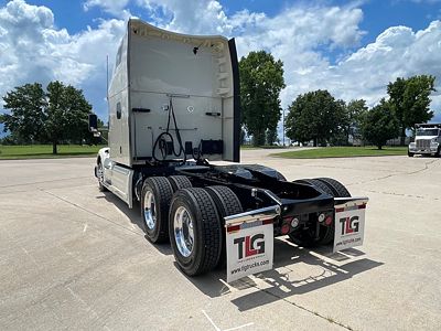 2023 Peterbilt 579