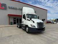 2021 Freightliner CASCADIA 126