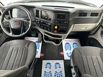 2022 Peterbilt 579