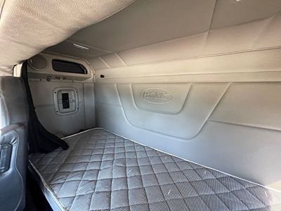 2018 Peterbilt 567