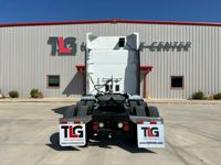 2022 Peterbilt 567