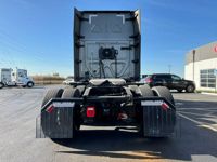 2023 Freightliner CASCADIA 126