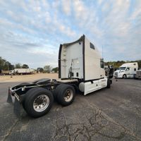 2023 Peterbilt 579