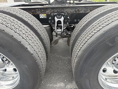 2023 Peterbilt 579