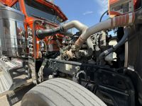 2023 Peterbilt 389
