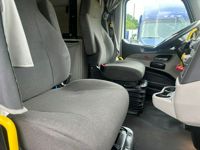 2023 Peterbilt 579