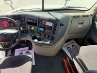 2020 Freightliner CASCADIA 125