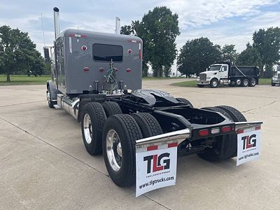 2024 Peterbilt 389