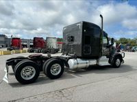 2022 Peterbilt 567