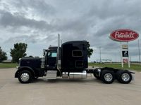 2020 Peterbilt 389