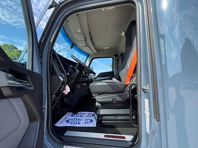 2023 Kenworth T680