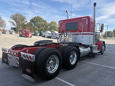 2023 Peterbilt 389-131