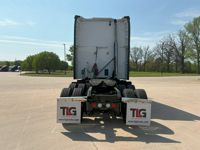 2022 Kenworth T680