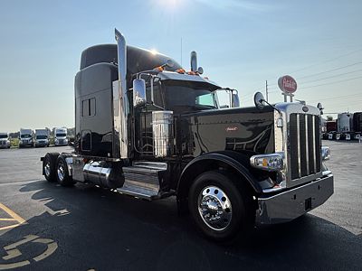 2022 Peterbilt 389