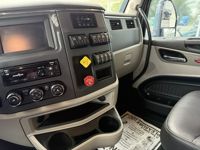 2023 Peterbilt 579
