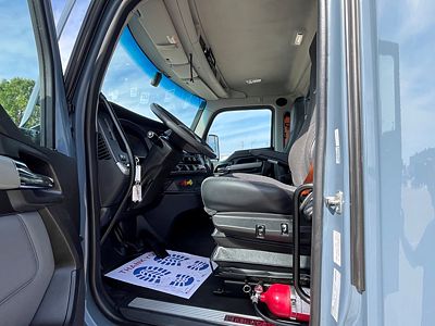 2023 Kenworth T680