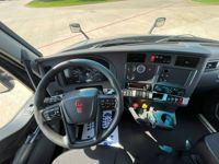 2023 Kenworth T680